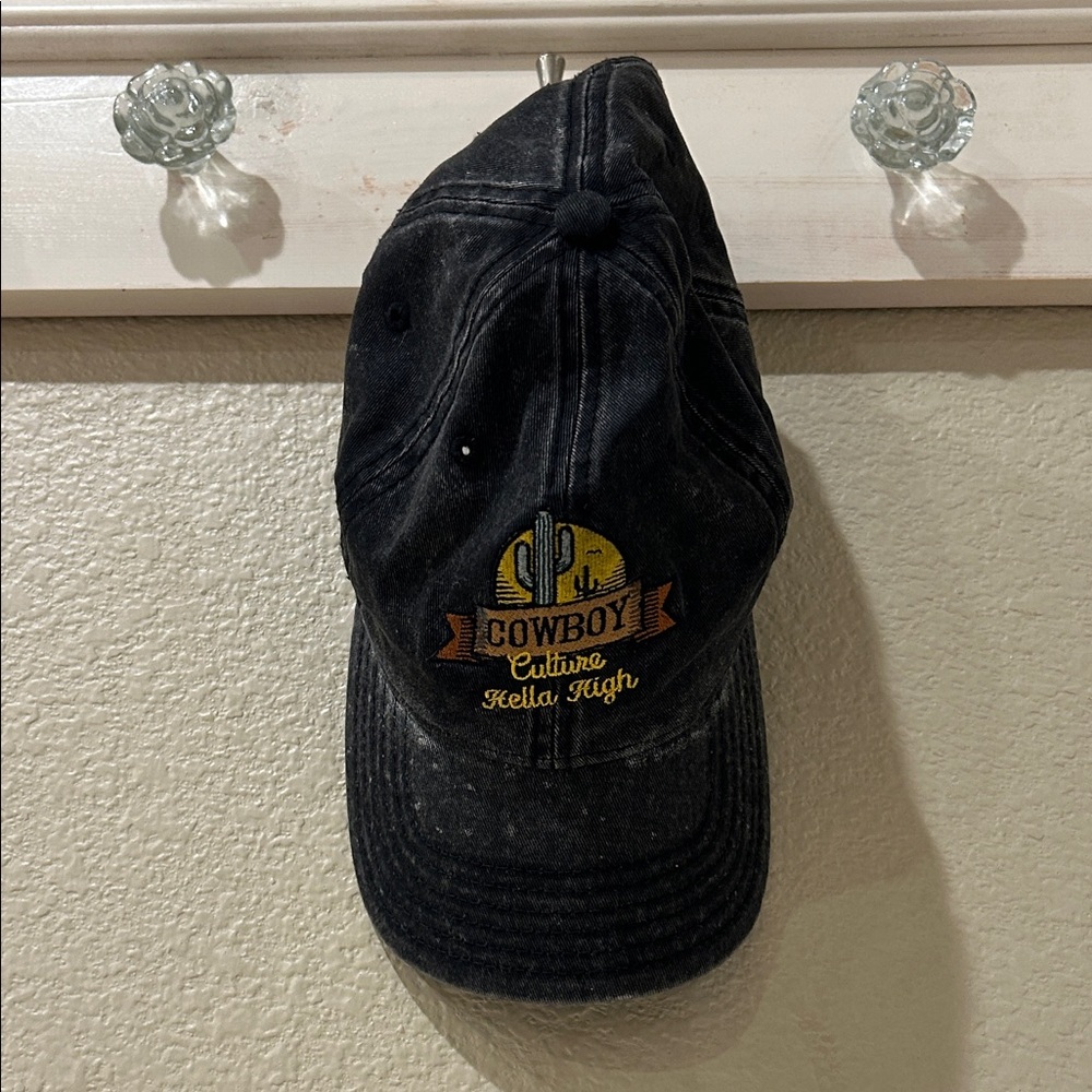 OTTO Black Cap with Logo